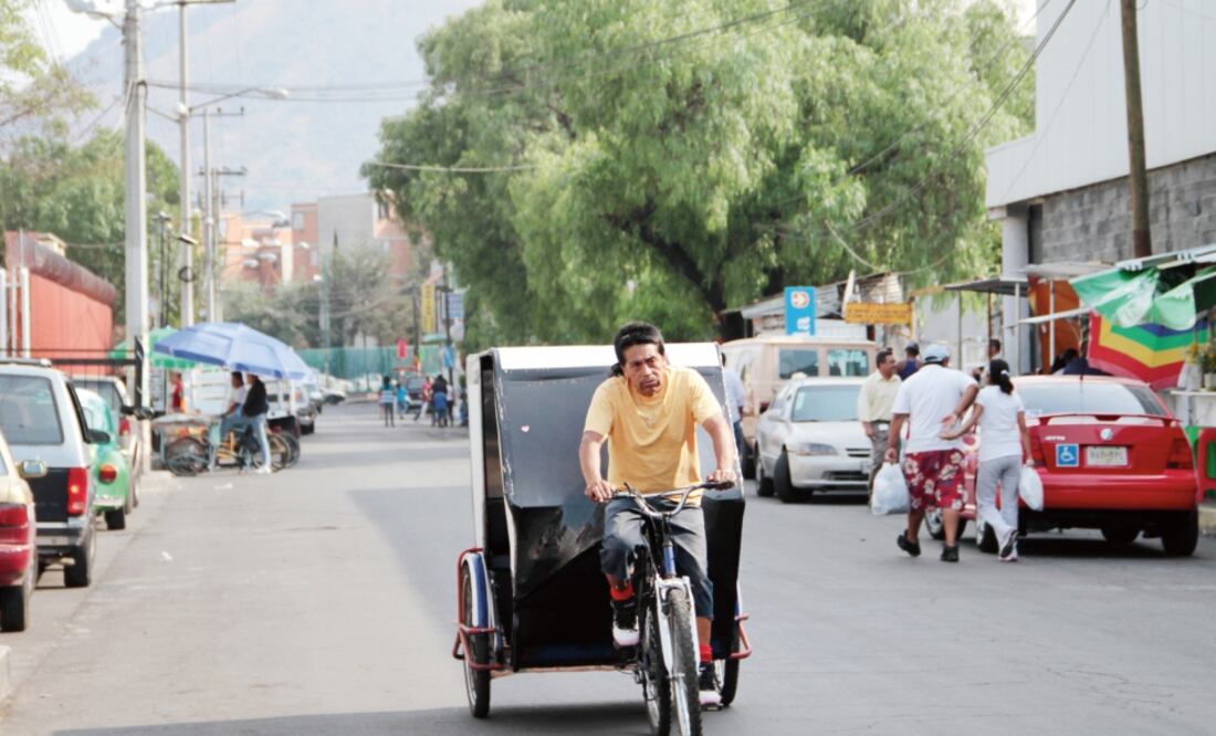 Entre los temas que habrán de regularse en el servicio de bicitaxis están los lugares en los que sí podrán operar, comentó Héctor Serrano (ARCHIVO EL UNIVERSAL)