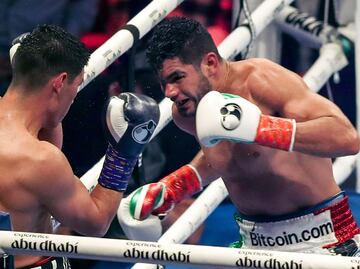 ¿Cuánto se embolsó el 'Zurdo' Ramírez tras su pelea contra Bivol?