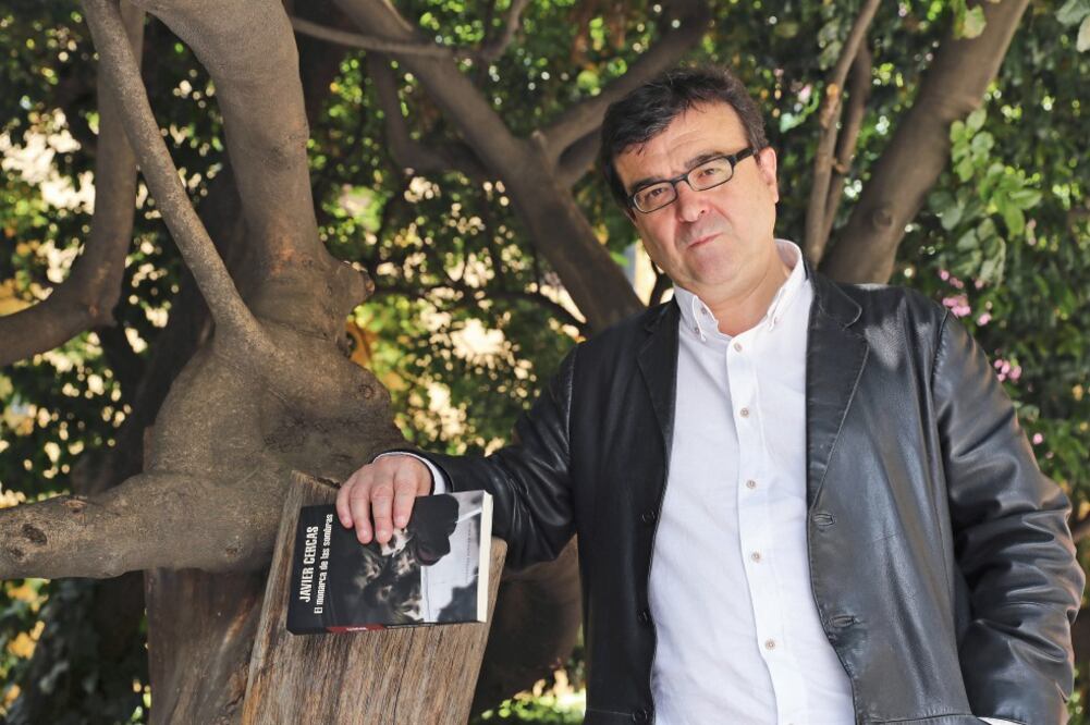 El español Javier Cercas plasma en su libro la historia de su tío abuelo matern o, quien durante la Guerra Civil se incorporó al ejército de Franco (JUAN CARLOS REYES. EL UNIVERSAL)