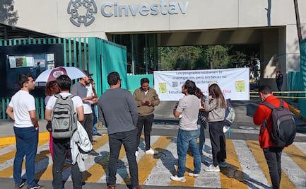 Estudiantes sin beca cierran instalaciones del Cinvestav