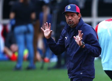 En las Chivas, ya hay sustituto para Cardozo