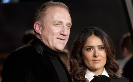 Salma Hayek celebra aniversario de bodas