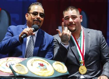 Papá de Andy Ruiz, molesto por el despilfarro de su hijo