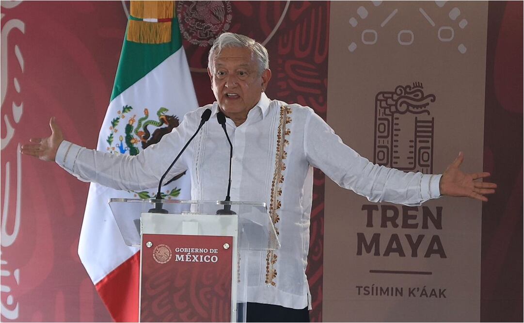 Andrés Manuel López Obrador, junto a Claudia Sheinbaum, visitan Quintana Roo. Foto: Berenice Fregoso/EL UNIVERSAL