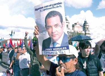 Guatemala: crece presión al mandatario