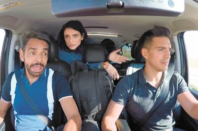 Los Derbez juegan con fuego