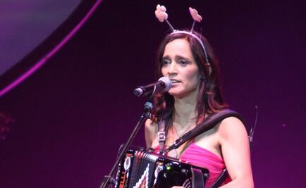 La curiosidad me empuja a hacer cosas: Julieta Venegas