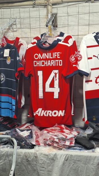 Playera del Chicharito Hernández - Foto: Sebastián García