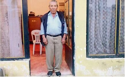 Festejan a Don José, de 85 años, con la Sonora Dinamita por concluir secundaria