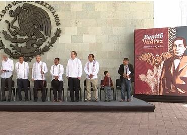 AMLO conmemora en Oaxaca natalicio de Benito Juárez junto a John Kerry y Ken Salazar