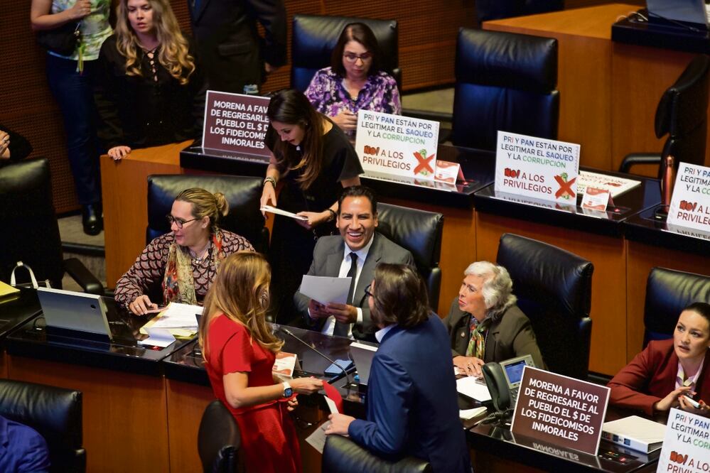 La mayoría de la bancada de Morena no escuchó los reclamos de la oposición ni los amagos de combatir y revertir la aprobación de su iniciativa en tribunales.
