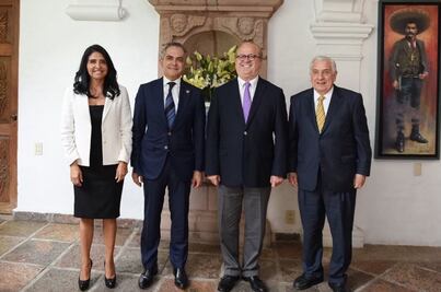 Mandatarios perredistas hacen frente contra recorte