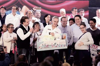 Repararán fugas de agua con mil mdp