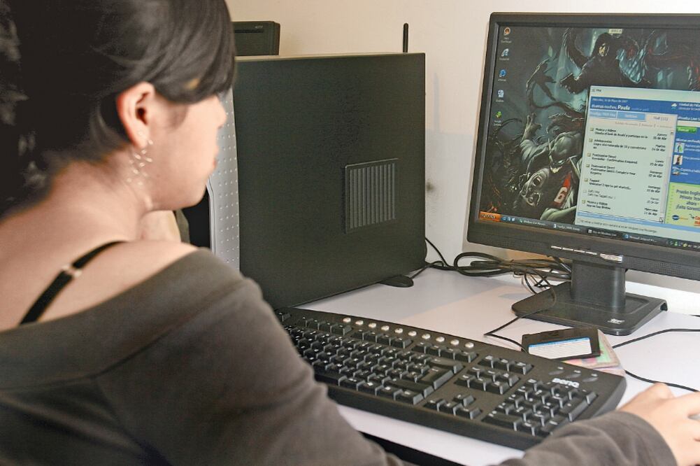Aprendizaje en la red. Prepa en Línea es un programa de la SEP dirigido a aquellos que aspiran a estudiar el bachillerato en un sistema no escolarizado. Foto: ARCHIVO EL UNIVERSAL