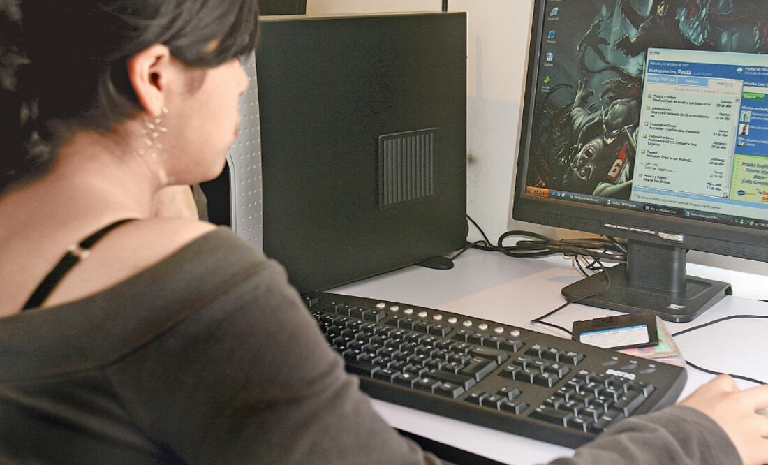 Aprendizaje en la red. Prepa en Línea es un programa de la SEP dirigido a aquellos que aspiran a estudiar el bachillerato en un sistema no escolarizado. Foto: ARCHIVO EL UNIVERSAL