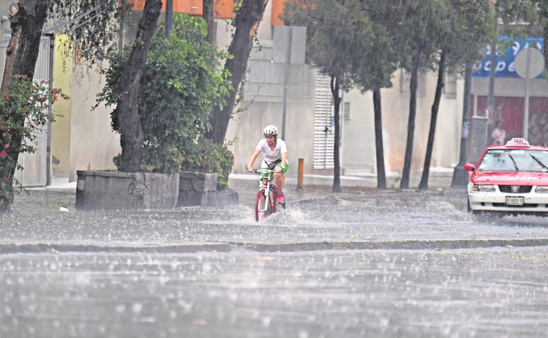 Mal clima. Las fuertes precipitaciones en la tarde-noche han afectado a gran parte de la Ciudad de México. (ARCHIVO EL UNIVERSAL)