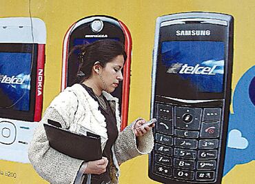 Regulación contrae la fortuna de Slim