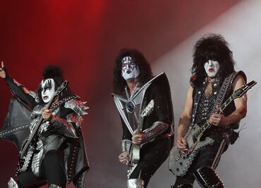 "Mi corazón es para México": así se despide KISS del Domination