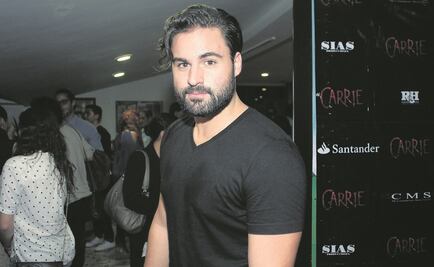 Llega a la tv días después del adiós de su padre 