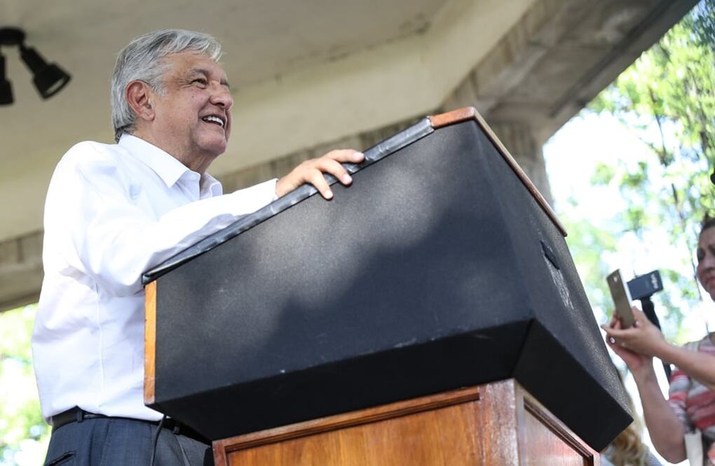 Andrés Manuel López Obrador acusó al presidente Enrique Peña Nieto y a su gabinete de querer confrontarlo con las Fuerzas Armadas del país. Foto: Germán Espinosa/EL UNIVERSAL