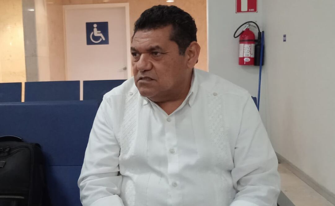 El gobernador de Tabasco, Javier May, en entrevista en el Aeropuerto Internacional de Villahermosa. Foto: Pedro Villa y Caña/ EL UNIVERSAL