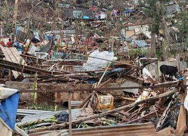 Delegado francés estima "varios cientos" de muertos tras paso de ciclón "Chido"