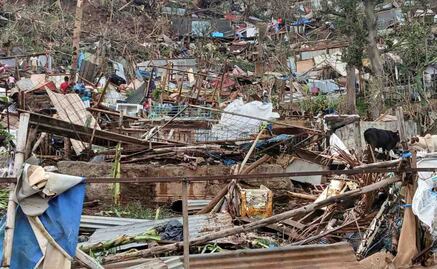 Delegado francés estima "varios cientos" de muertos tras paso de ciclón "Chido"
