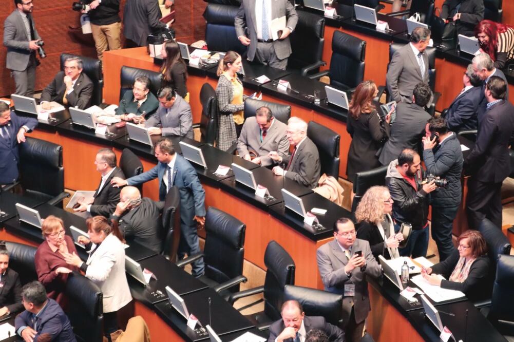 Avance. El Senado recibió ayer la minuta de la Guardia Nacional y la turnó a comisiones para su análisis y eventual aprobación. Foto: LUCÍA GODÍNEZ. EL UNIVERSAL