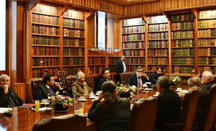 Segob y sector salud se reúnen para analizar abasto de medicamentos