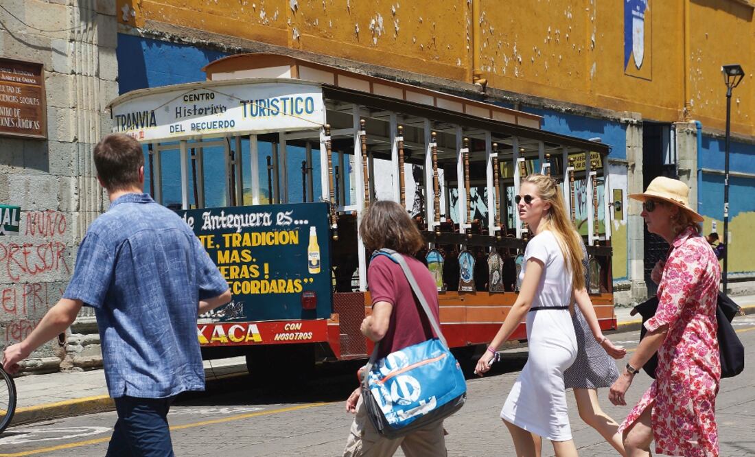 Administradora de tranvías lamenta que los pocos turistas que llegan a la entidad no se suben a la calenda, por temor a las protestas (EDWIN HERNÁNDEZ. EL UNIVERSAL)