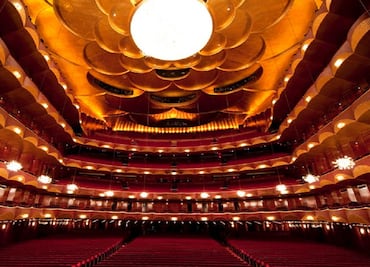 Coronavirus Quarantine: Watch the opera for free