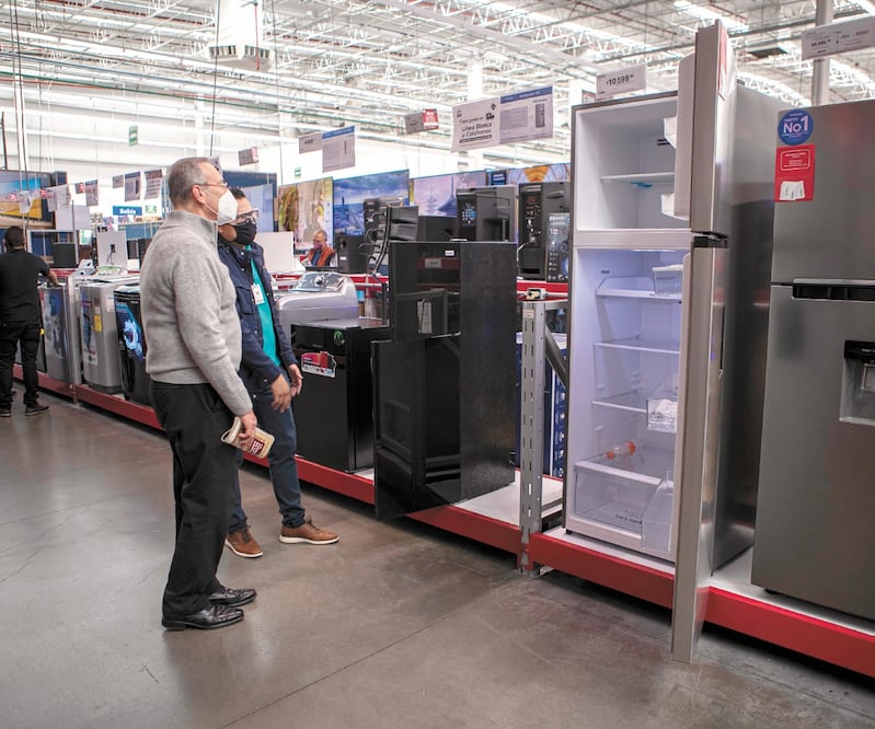 La posibilidad de que se intensifiquen los contagios de Covid-19 puede poner en riesgo la recuperación económica. Foto: ARCHIVO EL UNIVERSAL