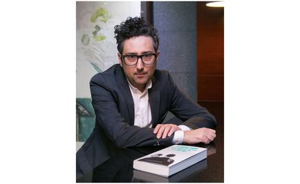 ¿Quién es Patricio Pron, el ganador del Premio Alfaguara?