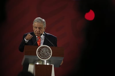 Miembros del INEE que no estén de acuerdo con desaparición pueden ampararse: AMLO