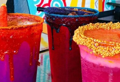 Este lugar tiene más de 50 sabores para preparar tu cerveza