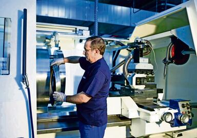 Trabajar más de 9 horas extra a la semana puede ser explotación, alertan expertos