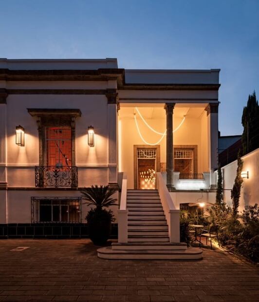 Maison Diez Company, experiencia de luz a través de instalaciones