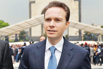 ¿Al Güero Velasco le ganan la partida?