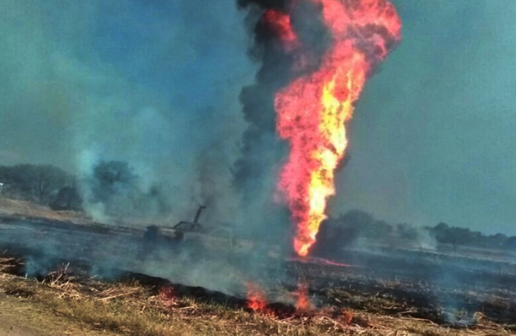 Explota ducto de Pemex por ordeña en Guanajuato