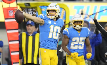 Chargers, con vida rumbo a playoffs tras vencer a los Dolphins