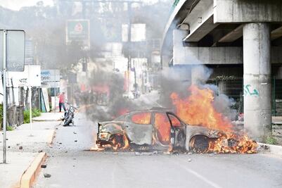 Operativo desata violencia y bloqueos en Tlalnepantla