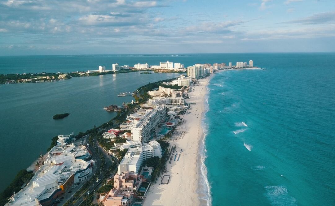 Cancún es uno de los destinos con más ofertas durante el Hotel Week de Kayak. Foto: Unsplash. Gerson Repreza