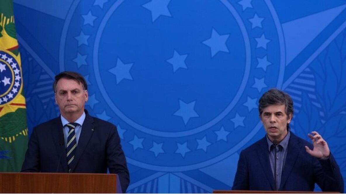 El presidente Jair Bolsonaro había designado a Nelson Teich como ministro de Salud el 16 de abril. Foto: EPA 