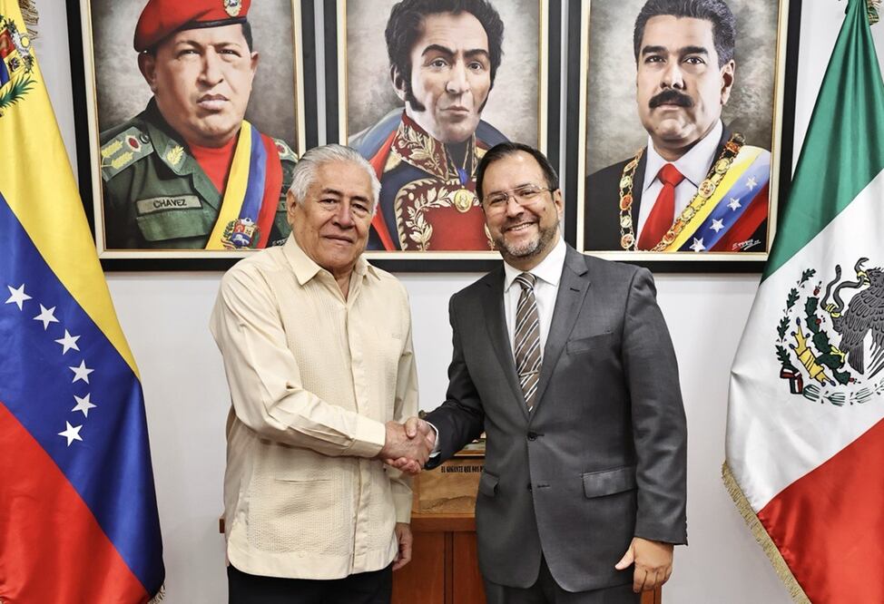 El ministro venezolano de Relaciones Exteriores, Yván Gil, informó -a través de X- de una reunión que sostuvo con el embajador mexicano en el país sudamericano, Leopoldo de Gyves. Foto: tomada de X, antes Twitter