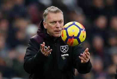 No podemos dejar ir a nadie, dice Moyes sobre Chicharito
