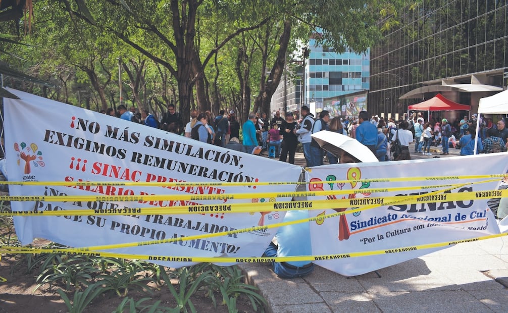 Salarios dignos y pagos puntuales, entre las principales exigencias de los
empleados que protestaron. Foto: Santiago Cadena/ EL UNIVERSAL