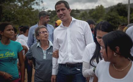 Maduro reabrió frontera con Colombia por "presión" ciudadana, afirma Guaidó