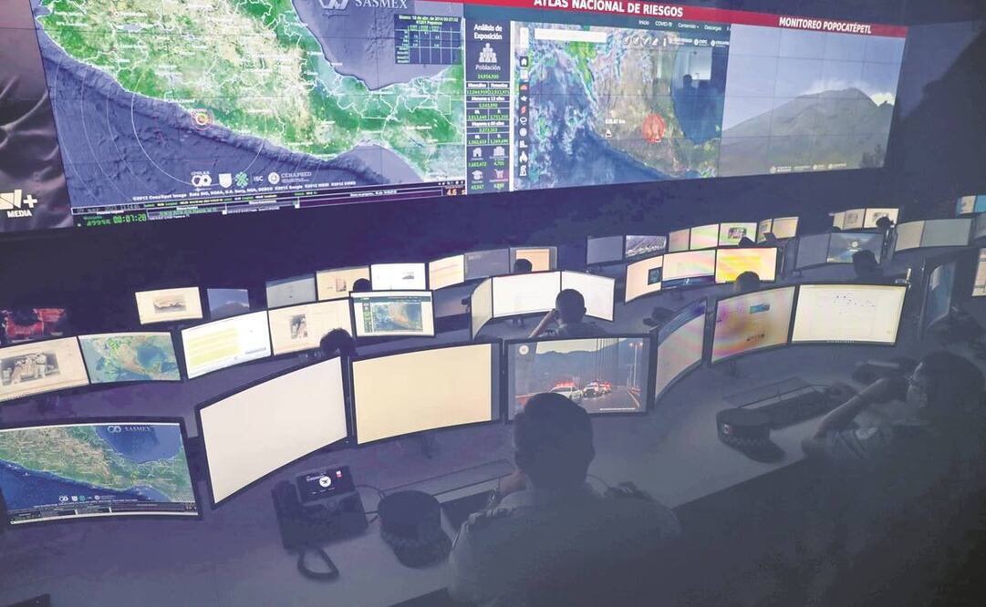 El centro establecido por García Luna es usado por la Guardia Nacional para monitorear el Sistema de Alerta Sísmica, la actividad volcánica y otros riesgos. Foto: Diego Simón/ EL UNIVERSAL