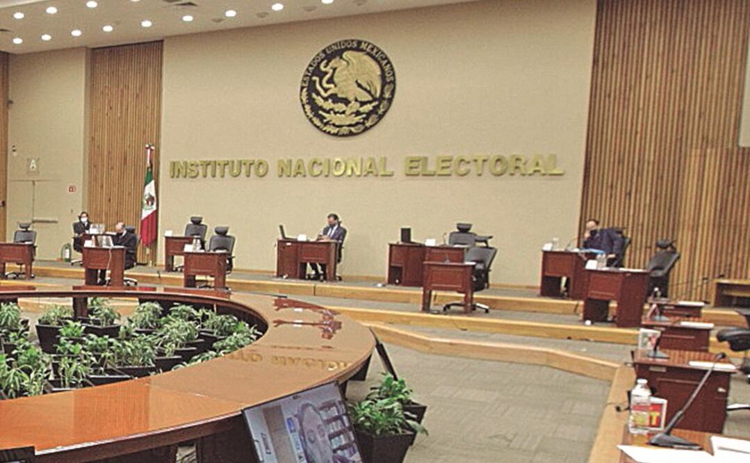 El INE ordenó al Ejecutivo y a gobernadores no emitir ningún juicio ante las elecciones. Foto: ARCHIVO EL UNIVERSAL