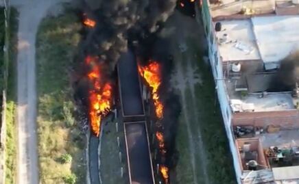 Pemex niega que pipa que explotó tras chocar con tren en Aguascalientes sea de su propiedad